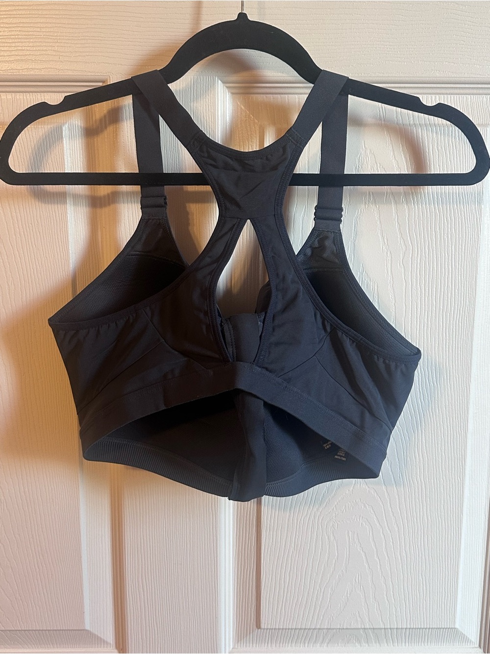 Victoria Secret Front-Zip Leopard Support Sports Bra - Black/Gray - Picture 3 of 3
